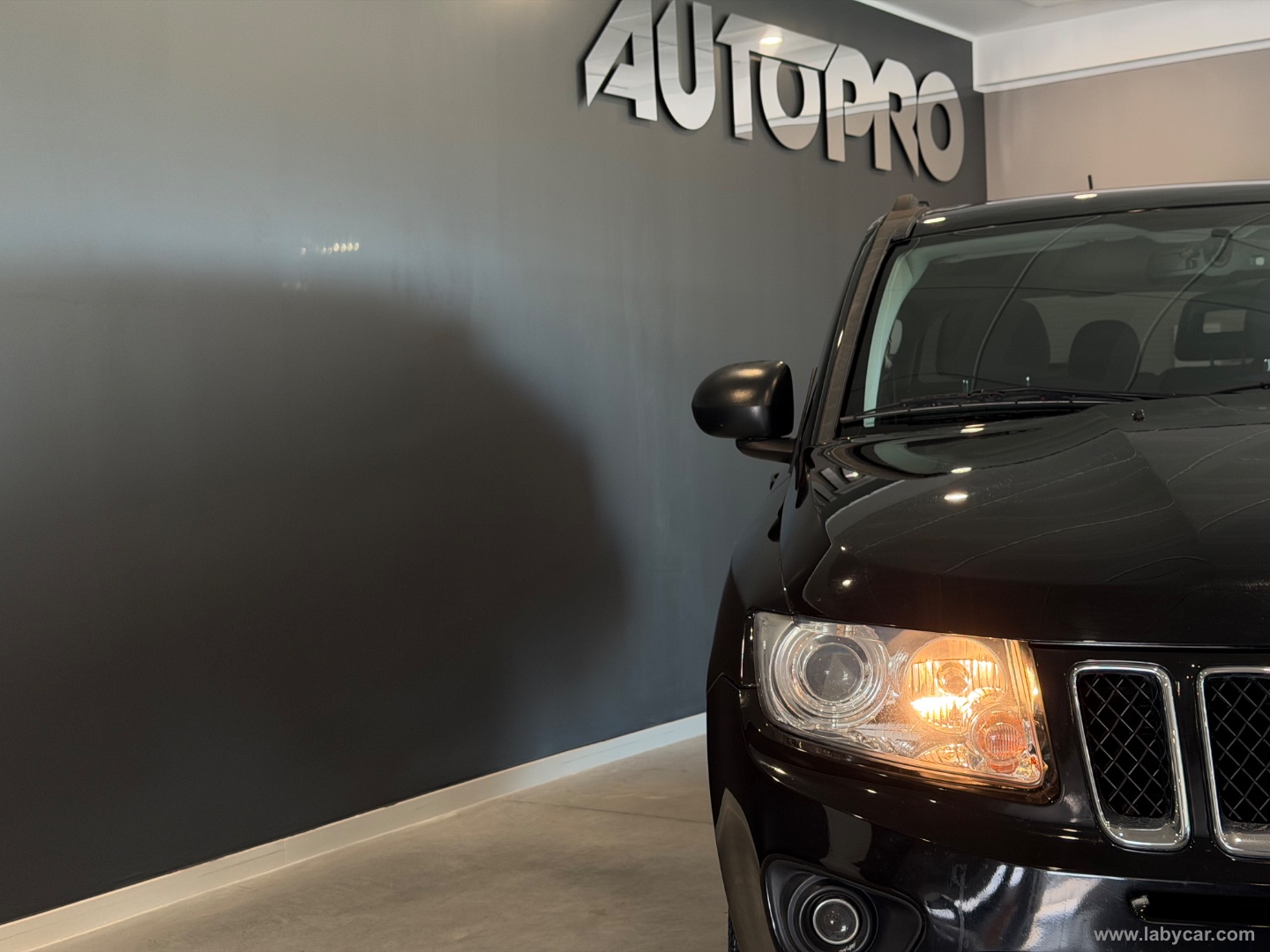 Compass 2.2 CRD Limited Black Edition - immagine 16