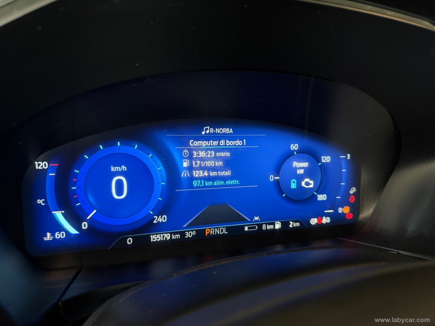 Kuga 2.5 Plug In Hybr 225 CVT 2WD ST-L.X - immagine 16