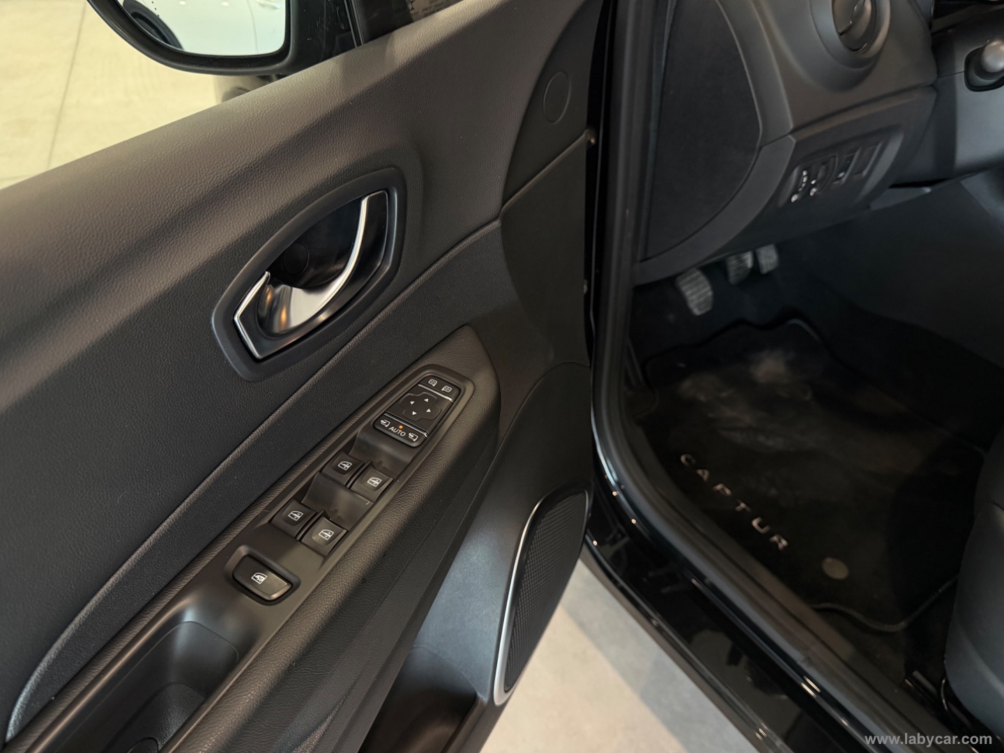 Captur dCi 8V 110 CV S&S Energy Intens - immagine 16