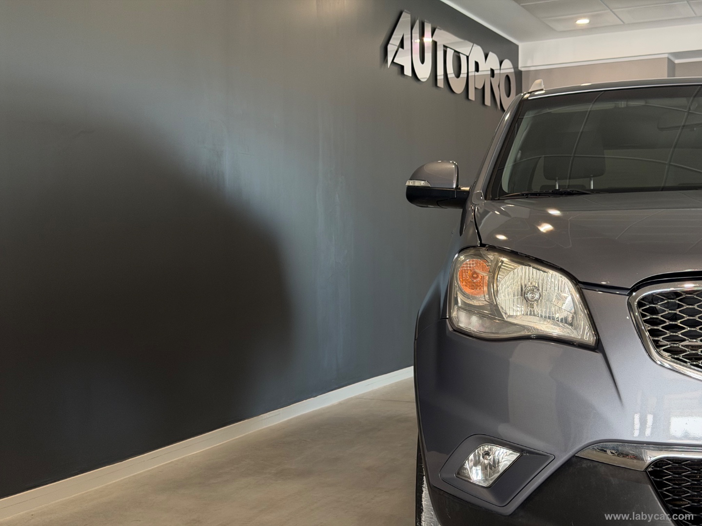 Korando 2.0 2WD MT GPL C - immagine 16