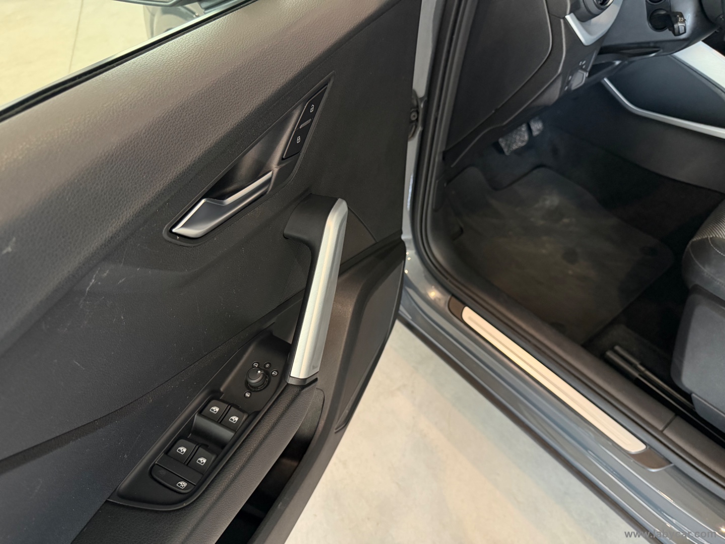 Q2 30 TDI S tronic - immagine 16