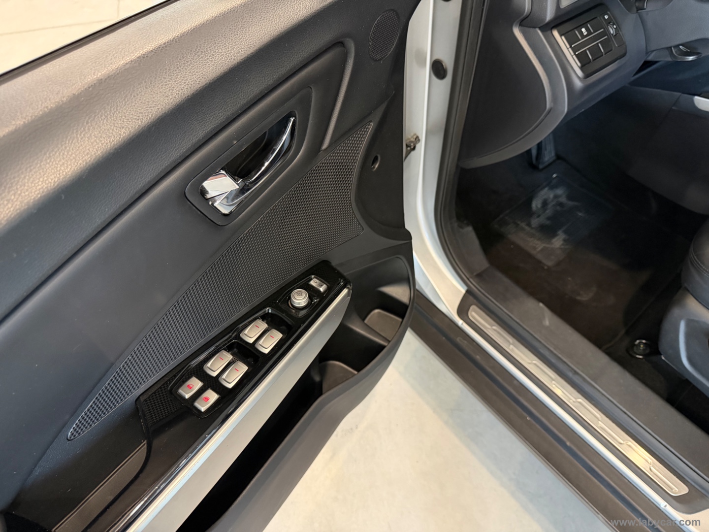 Tivoli 1.6d 2WD Be - immagine 16