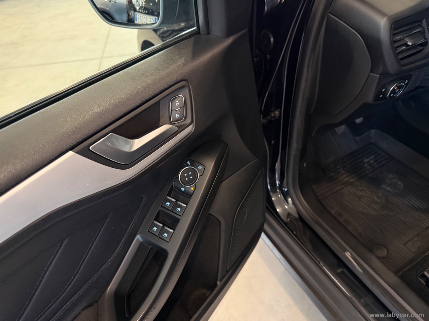 Focus 1.5 EcoBlue 95CV SW Business - immagine 16