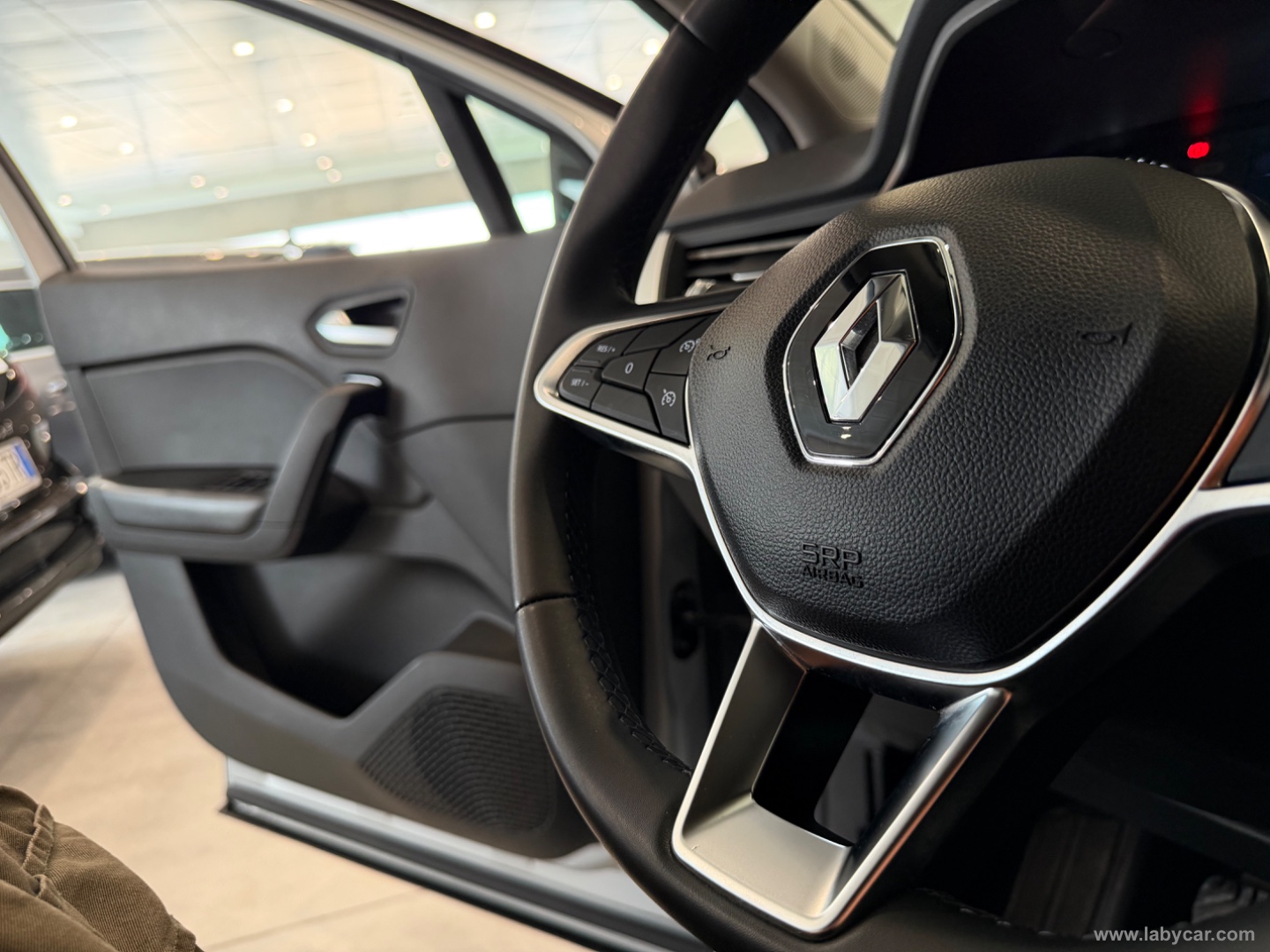 Captur TCe 12V 100 CV GPL FAP Business - immagine 16