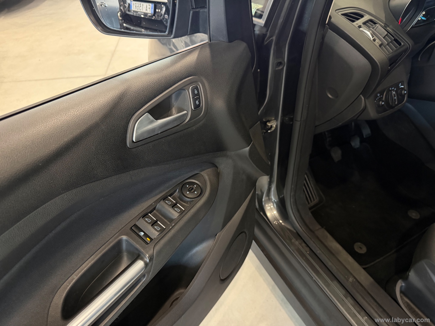 C-Max 1.5 TDCi 95 CV S&S Titanium - immagine 16
