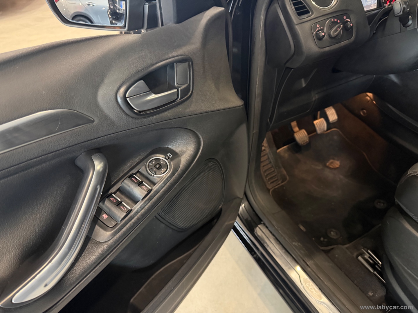 S-Max 2.0 TDCi 140 CV Titanium DPF - immagine 16