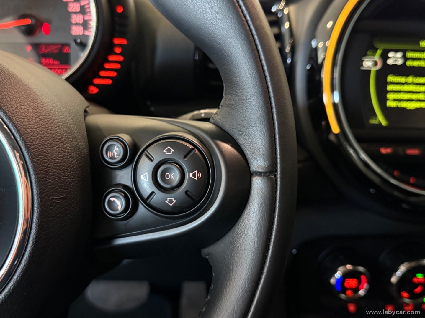 Mini Cooper D Boost Clubman - immagine 16