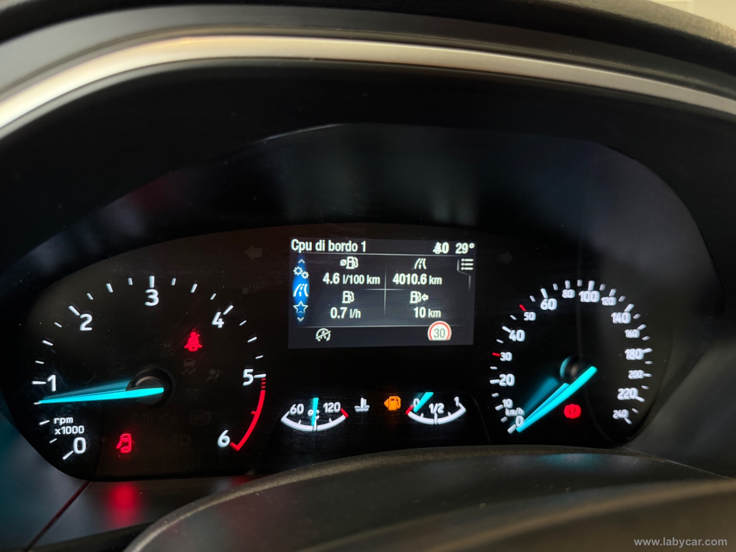 Focus 1.5 EcoBlue 120CV SW Business - immagine 16