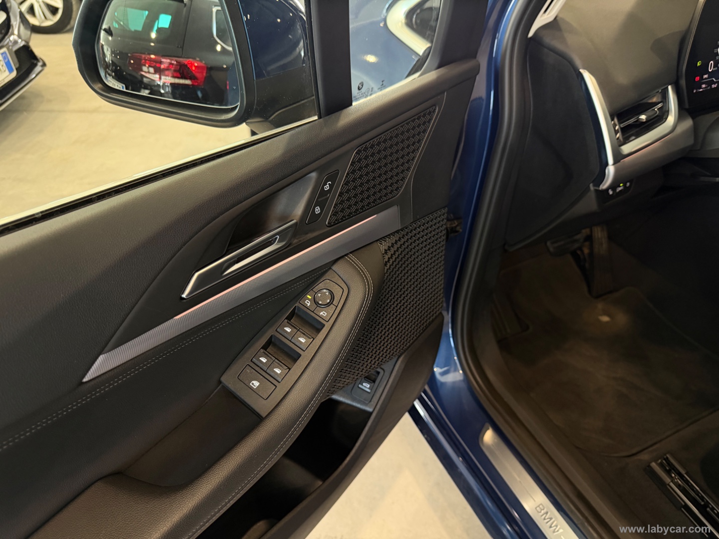 220i 48V Active Tourer Luxury - immagine 16