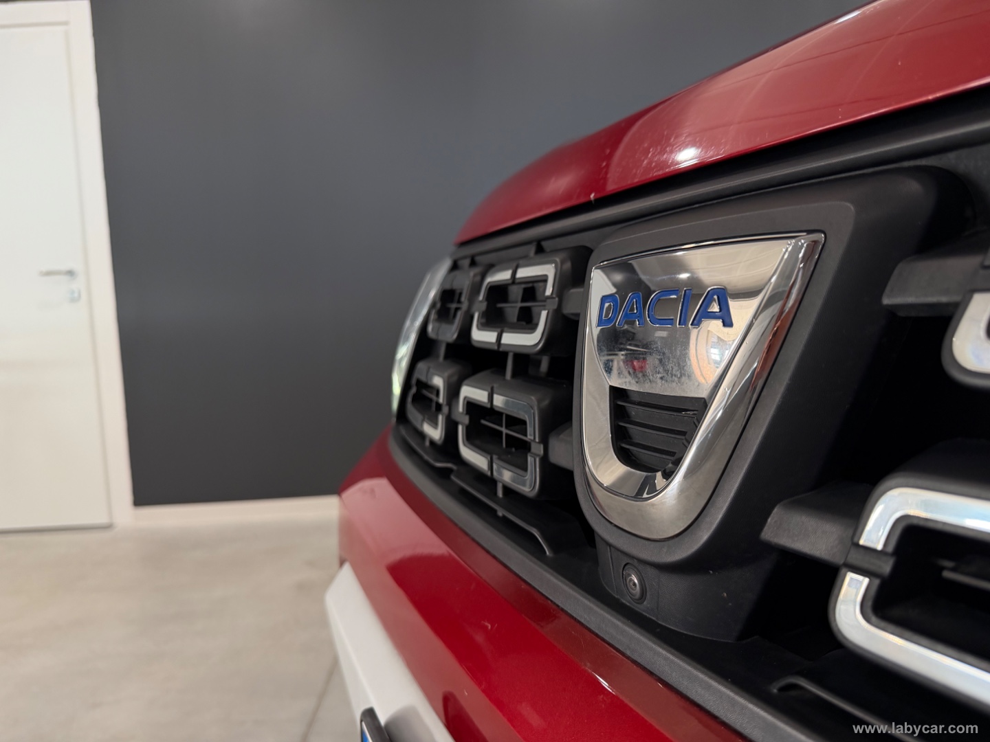 Duster 1.0 TCe 100CV ECO-G 4x2 Essential - immagine 16