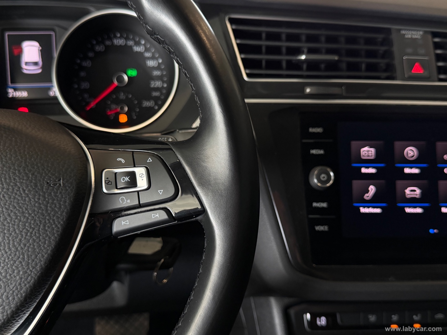 Tiguan 2.0 TDI DSG 4MOTION Business BMT - immagine 16