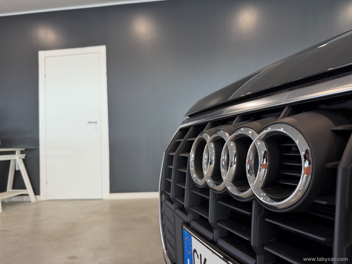 Q3 35 TDI S tronic Business - immagine 16