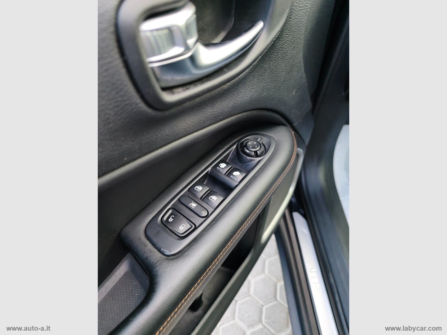 Compass 1.6 Mjt II 2WD Limited - immagine 16