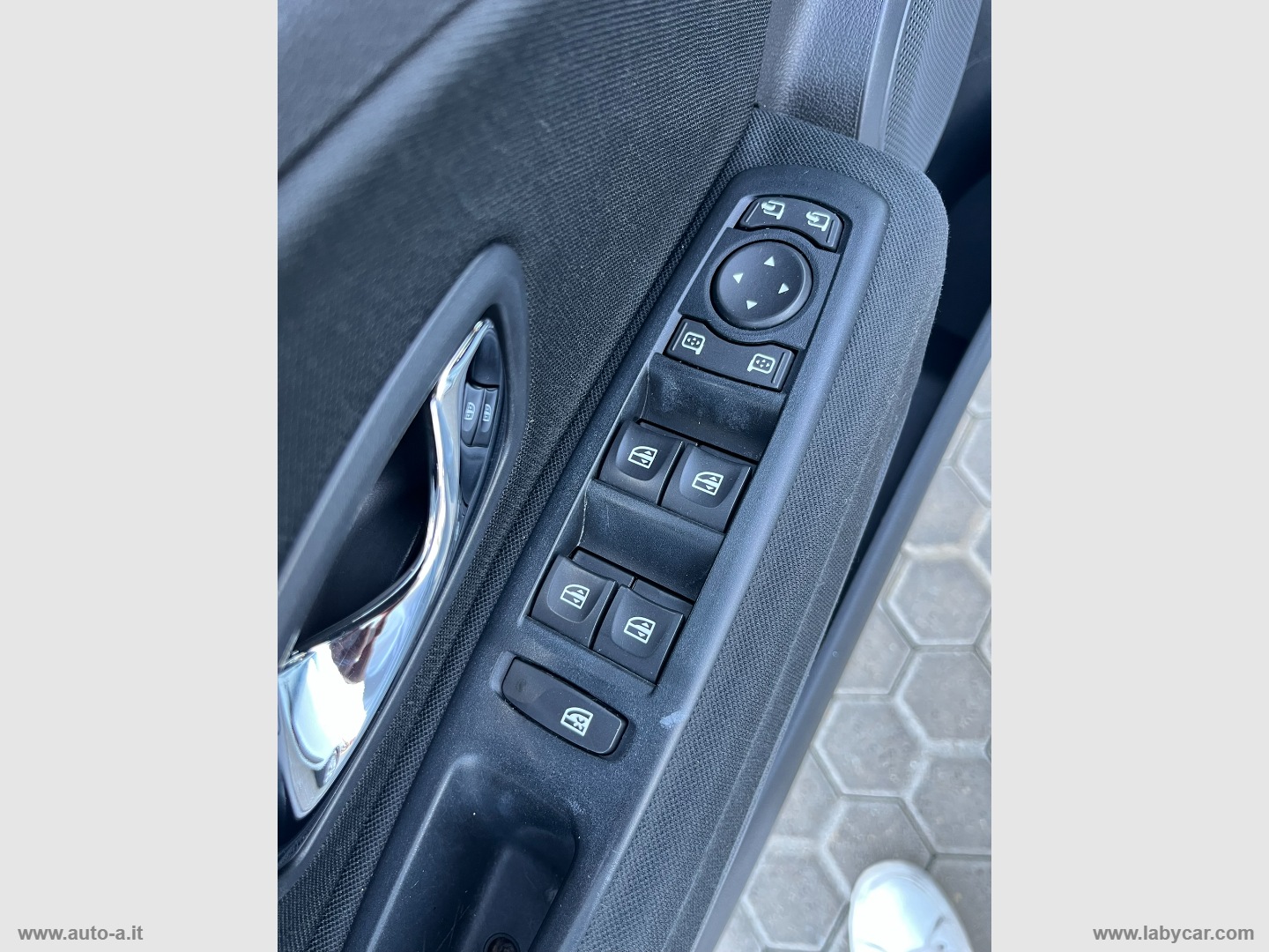Mégane 1.5 dCi 110 CV SporTour Wave - immagine 16