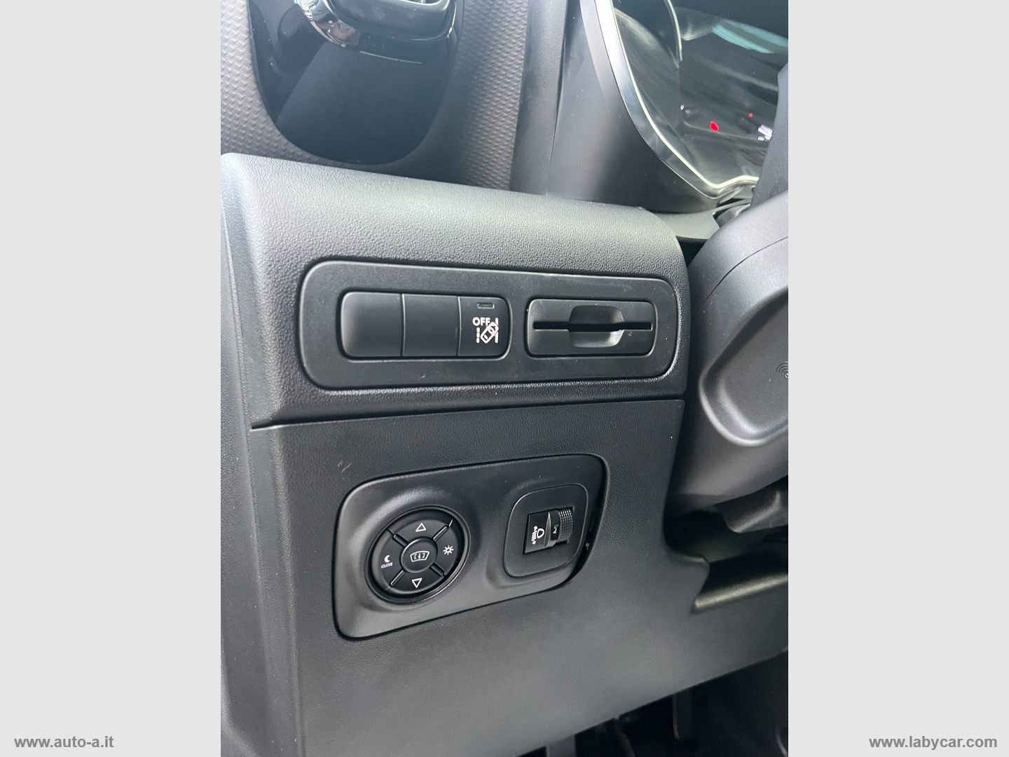 C3 Aircross BlueHDi 100 Shine - immagine 16