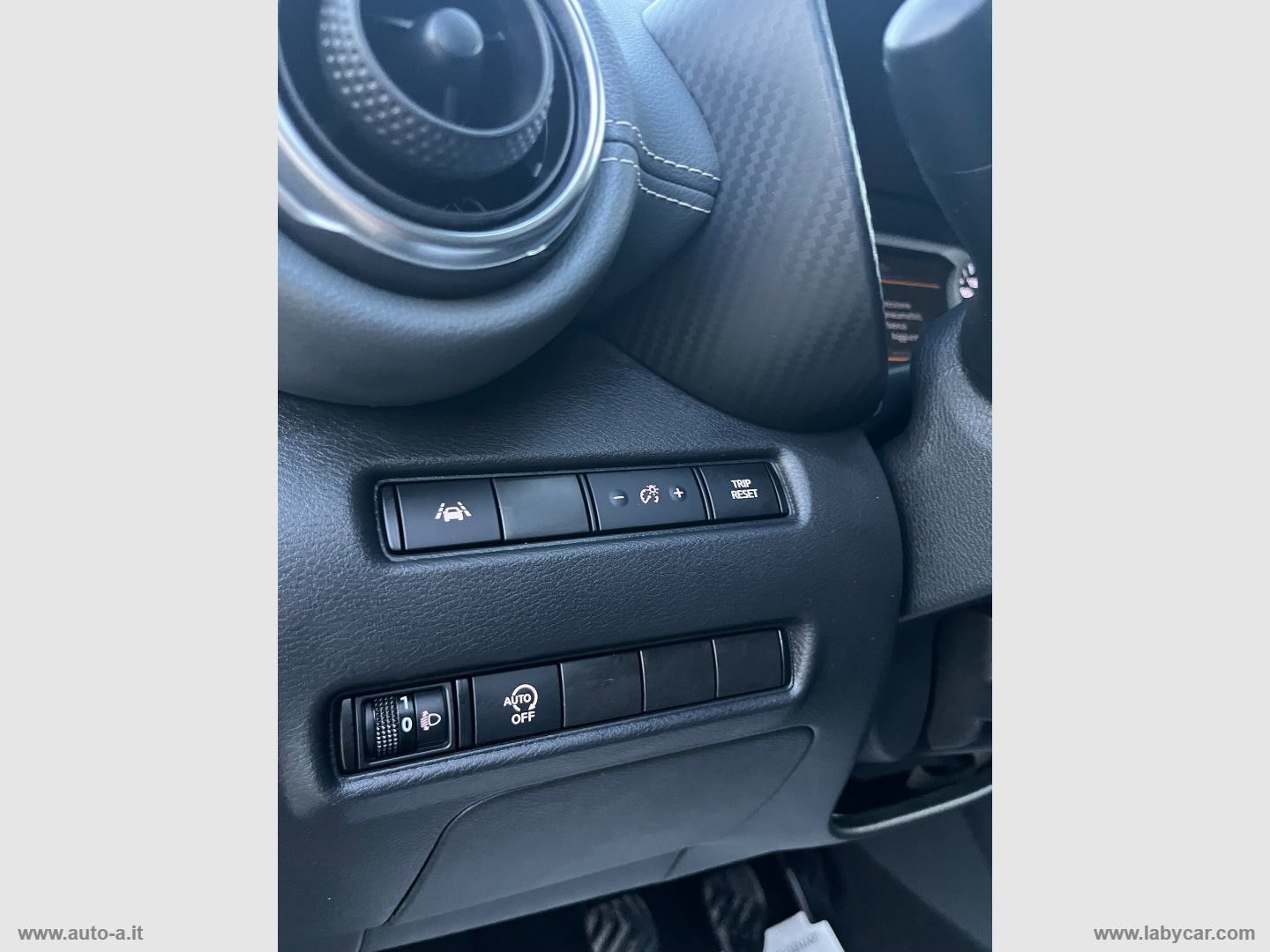 Juke 1.0 DIG-T 114 CV N-Connecta - immagine 16