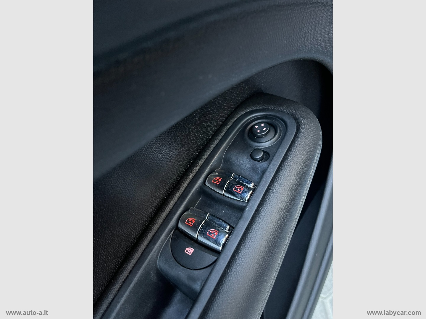 Mini Cooper D Business Countryman ALL4 - immagine 16