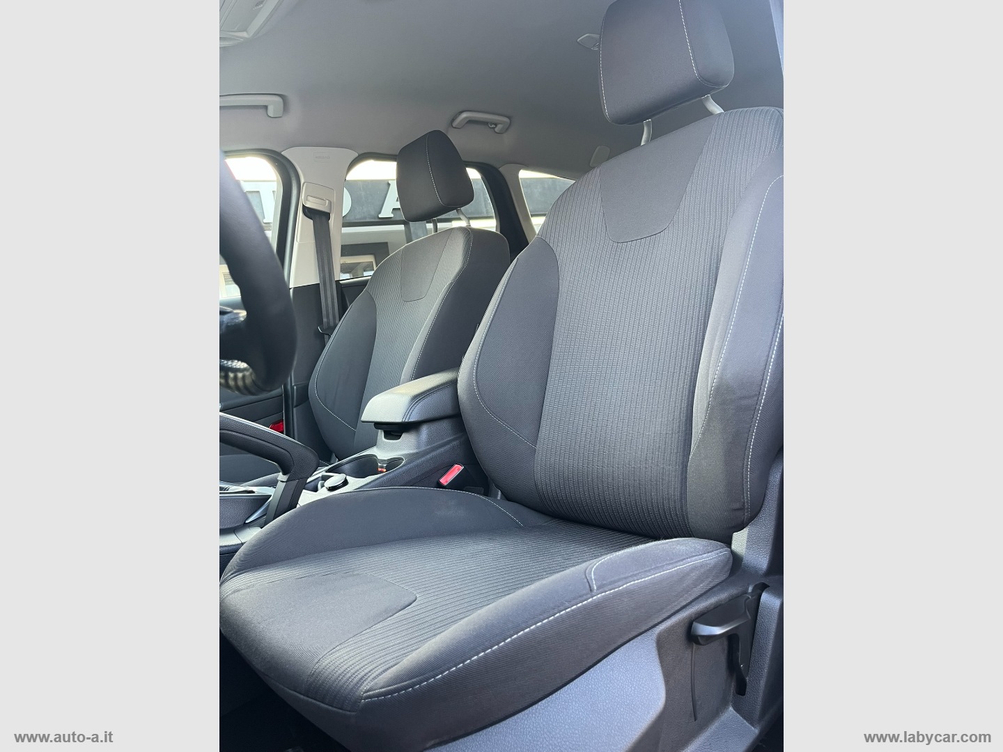 Focus 1.6 TDCi 115 CV SW Titanium - immagine 16