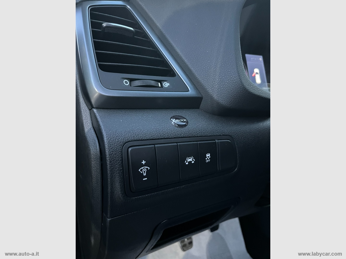 Tucson 1.7 CRDi XPossible - immagine 16