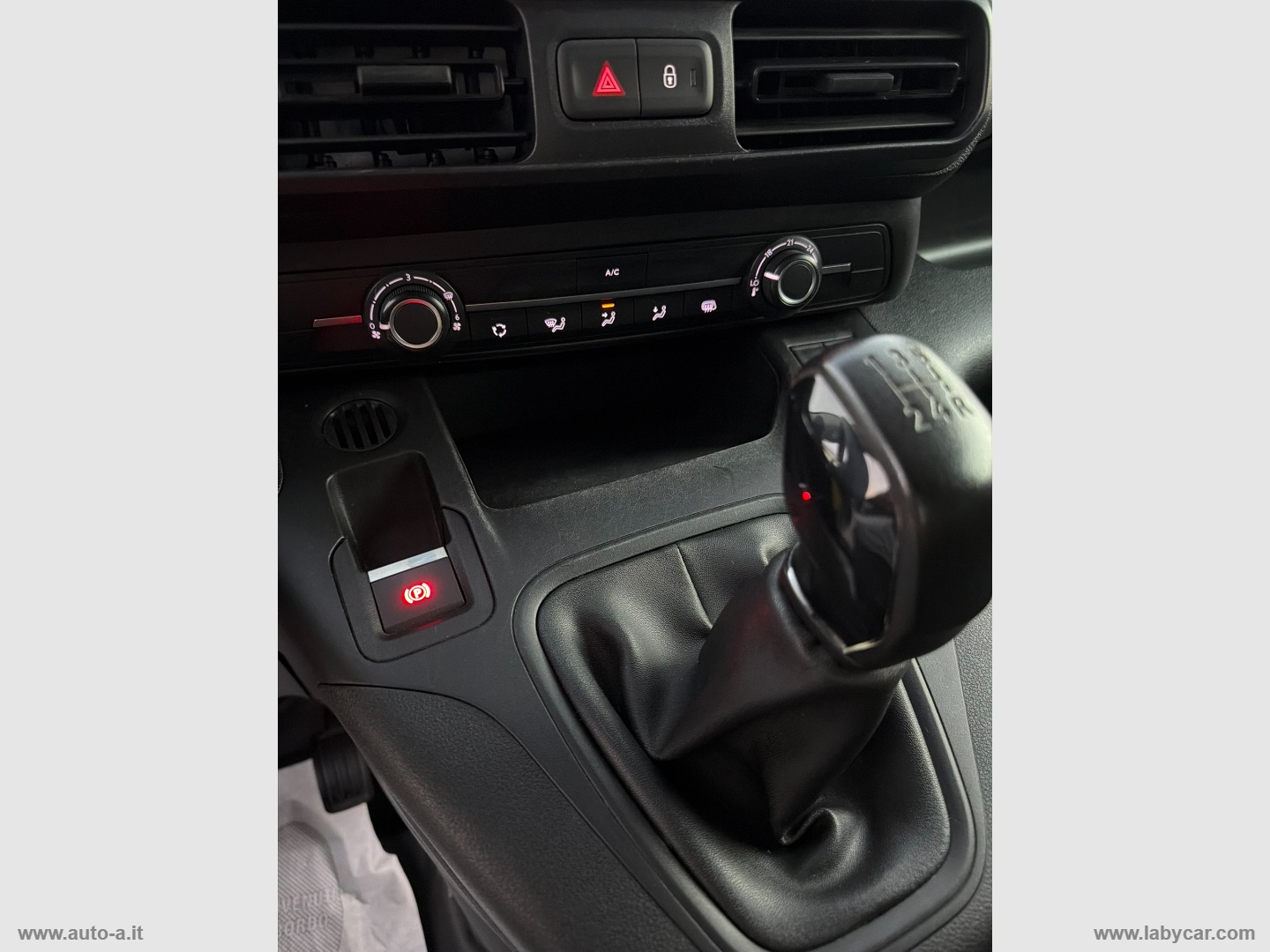 Berlingo BlueHDi 100 CV 3 POSTI - immagine 16