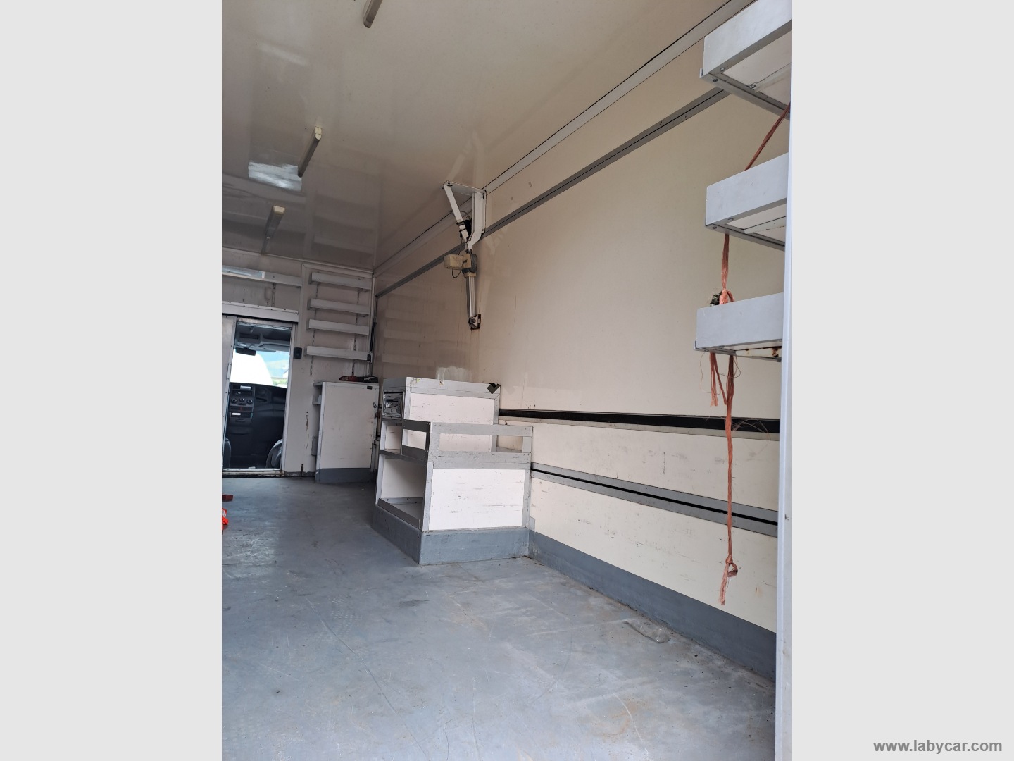 DAILY FOOD TRUCK STREET FOOD PANINOTECA AUTONEGOZIO AUTONEGOZIO PANINOTECA ECC - immagine 16