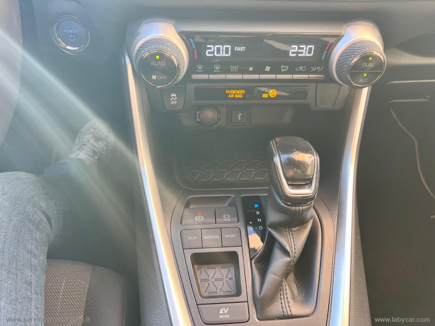 RAV4 2.5 HV - immagine 16