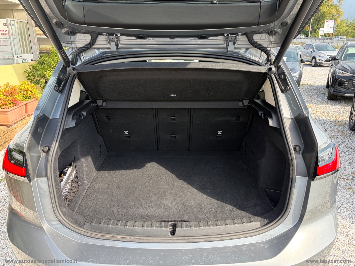 220i 48V Active Tourer Luxury - immagine 16