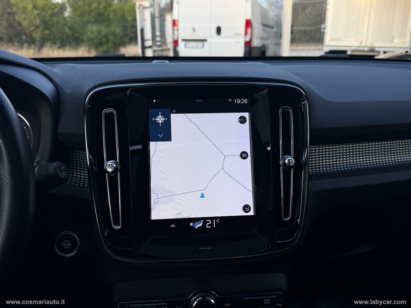 XC40 D3 AWD Geartronic R-design N1 TETTO/GANCIO - immagine 16