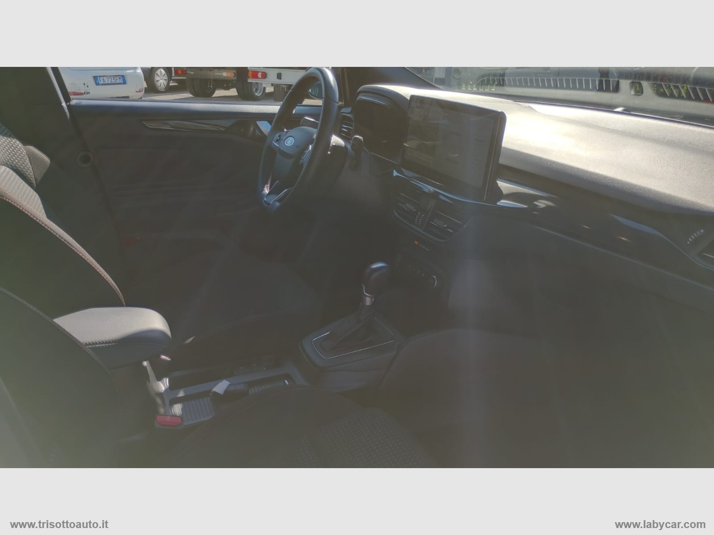 Focus 1.0 EcoBoost Hybrid 125CV Powershift SW ST-Line - immagine 16