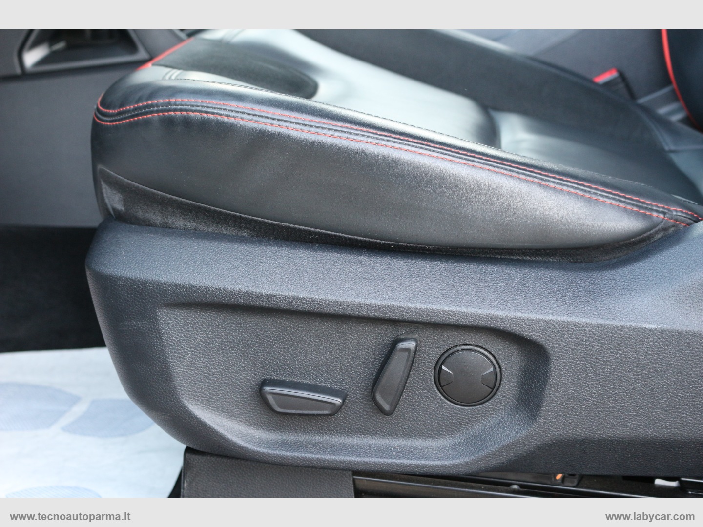 Ranger Raptor 3.0 Ecoboost V6 4WD DC 5p - immagine 16