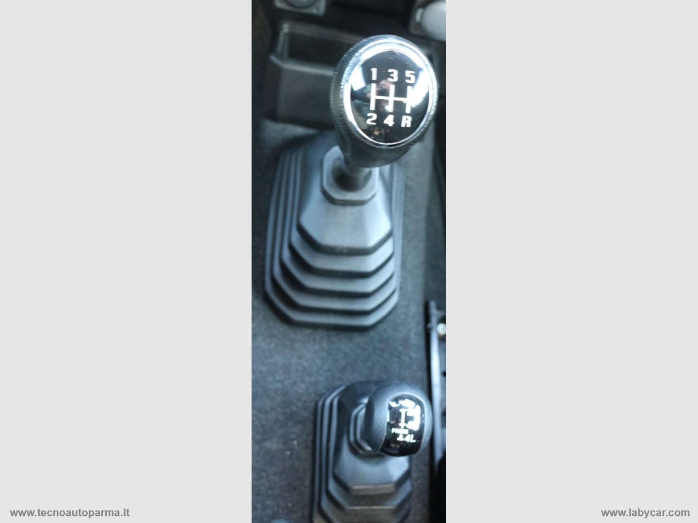 Jimny 1.5 5MT Top - immagine 16