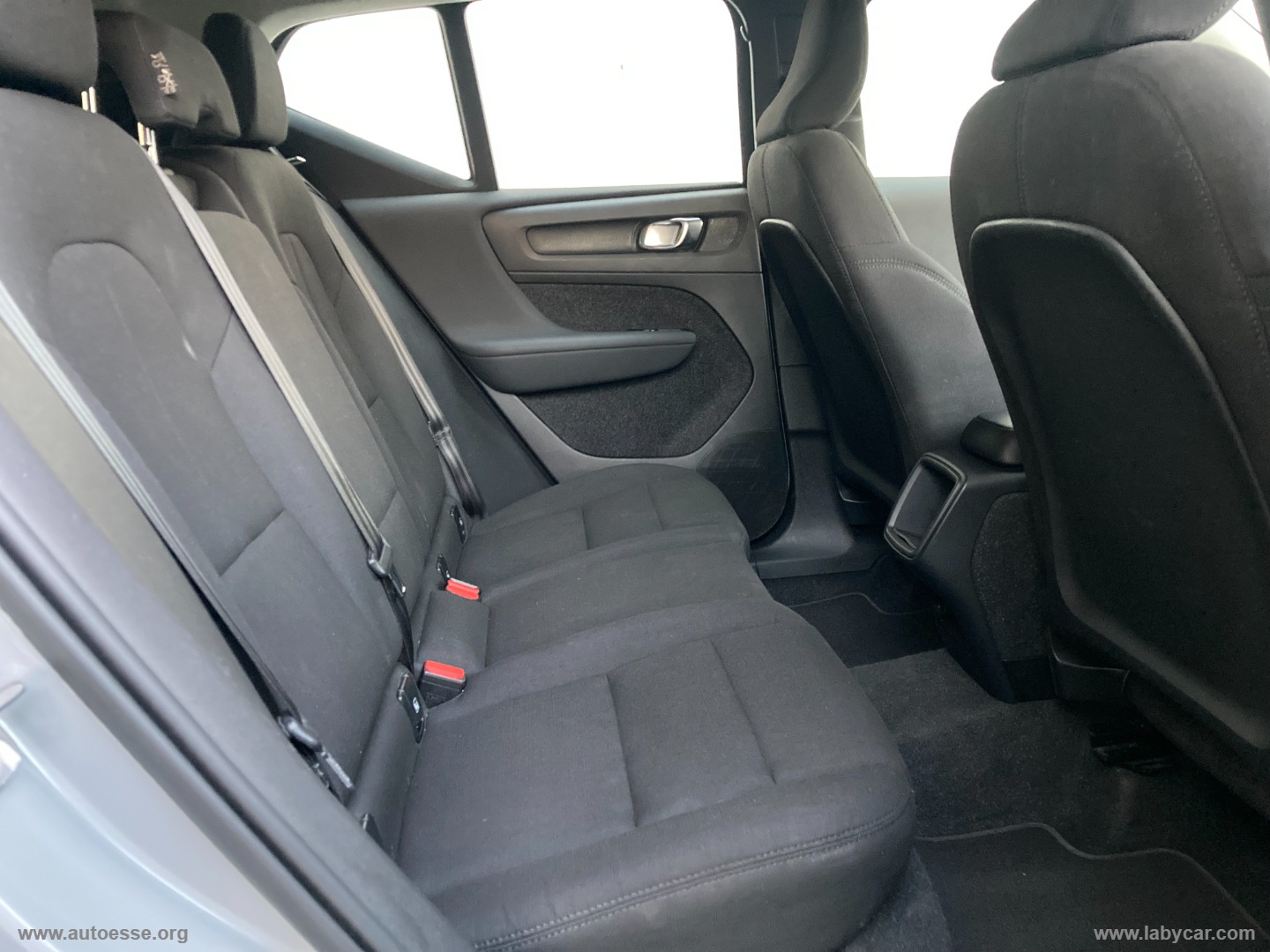 XC40 T2 automatico Essential - immagine 16