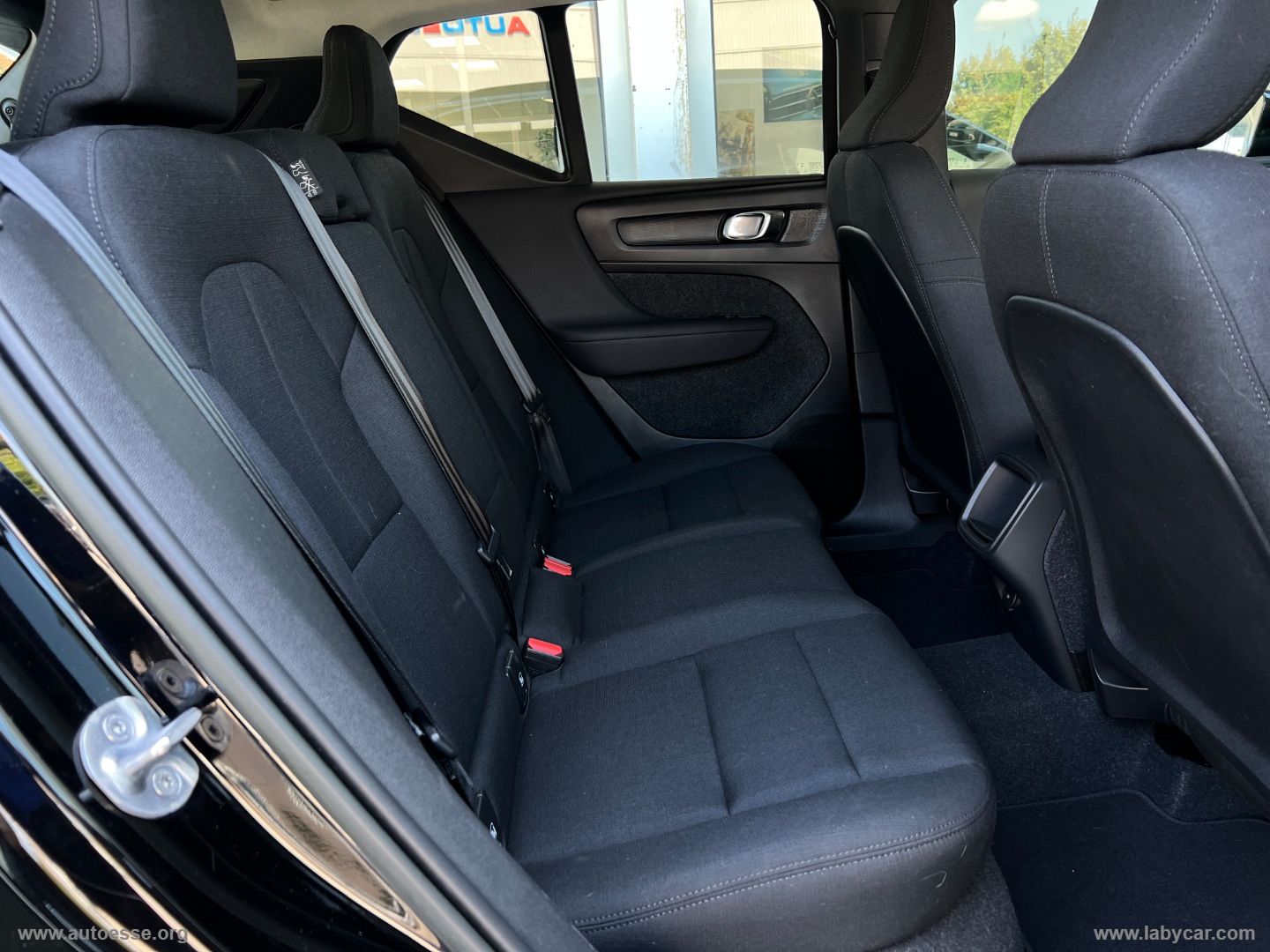XC40 T2 automatico Essential - immagine 16