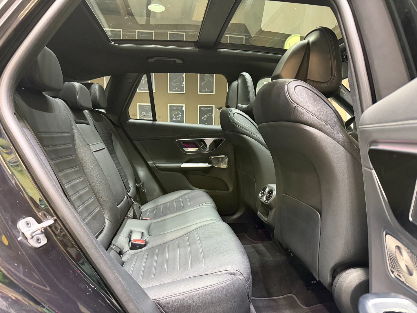 GLC 300 d 4Matic AMG Line Premium *TETTO*LUCI*BURMESTER* - immagine 16