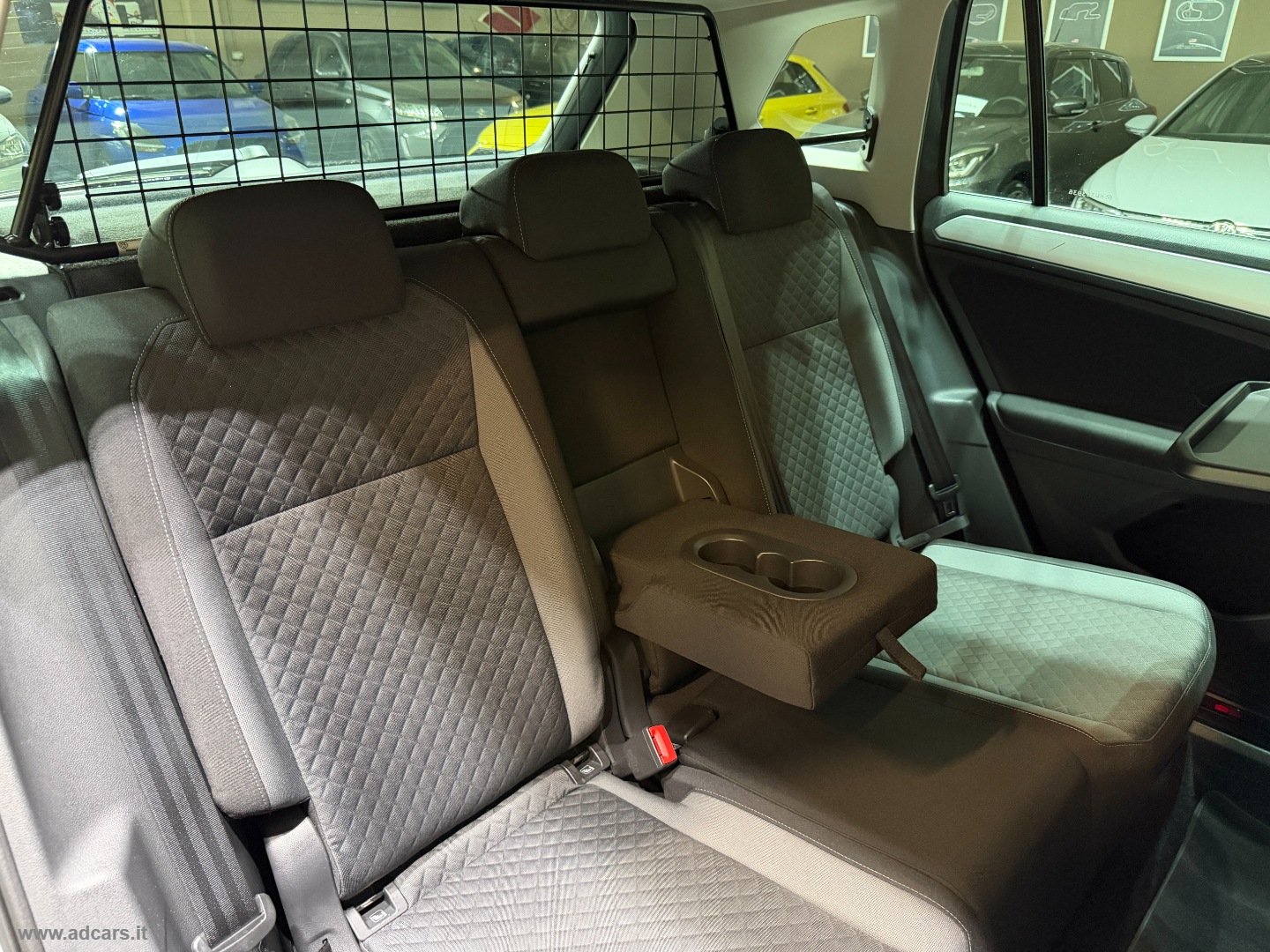Tiguan 1.6 TDI Style BMT *BOOK SERVICE VW*1 PROPR.* - immagine 16