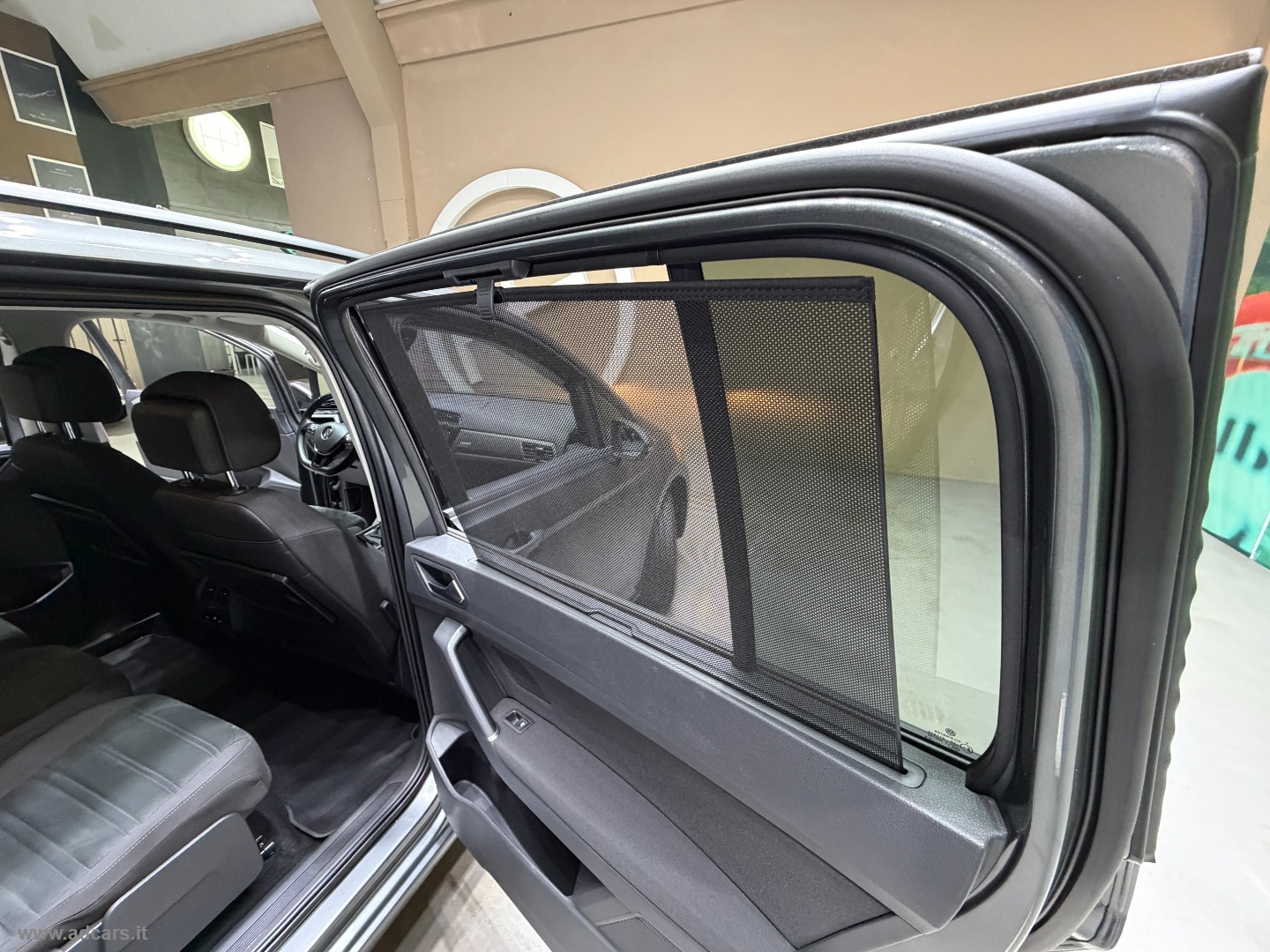 Touran 1.6 TDI Business BMT - immagine 16