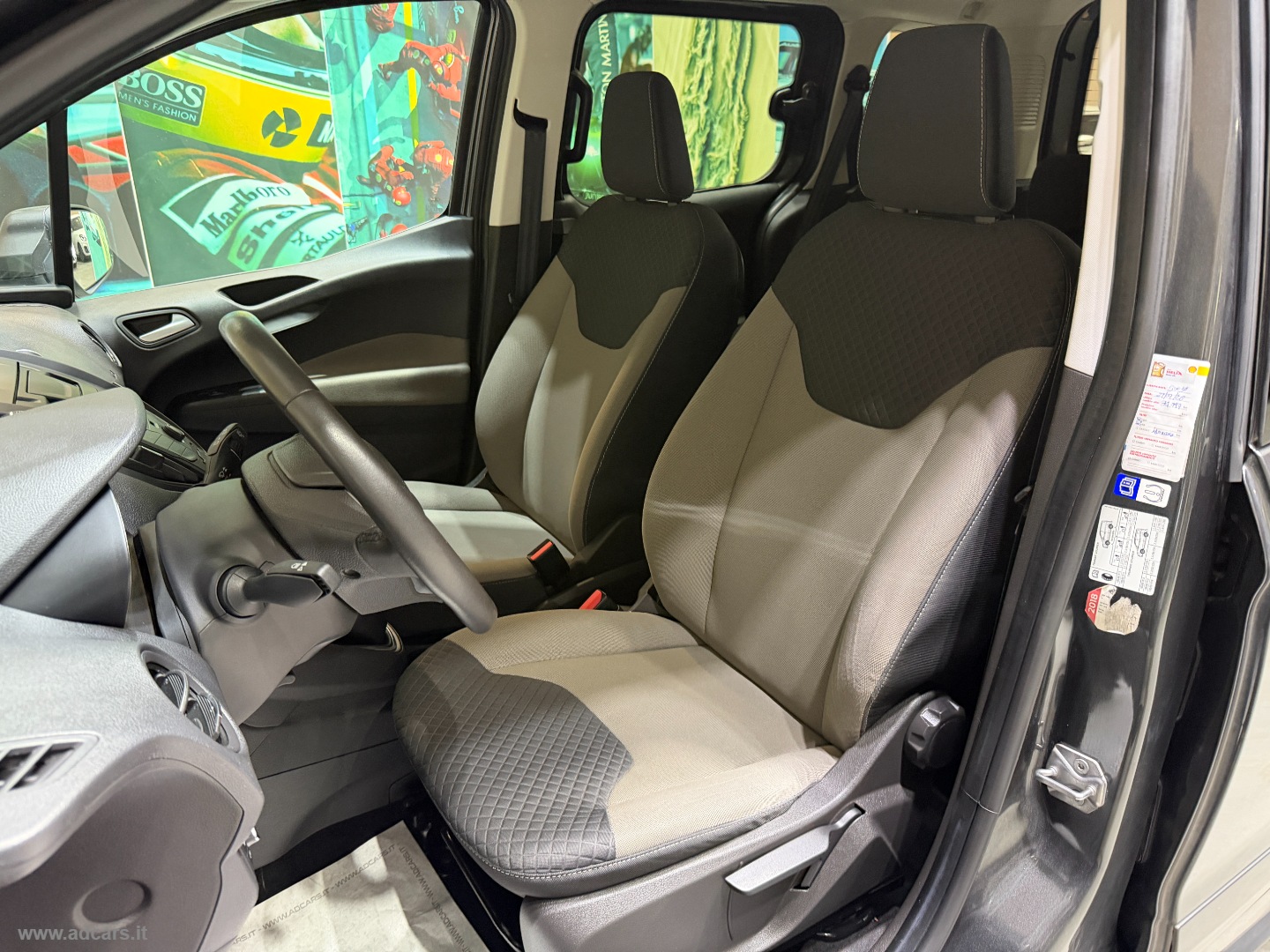 Tourneo Connect 1.0 EcoBoost Plus *5 POSTI*DOPPIA PORTA*VETRI SCURI* - immagine 16