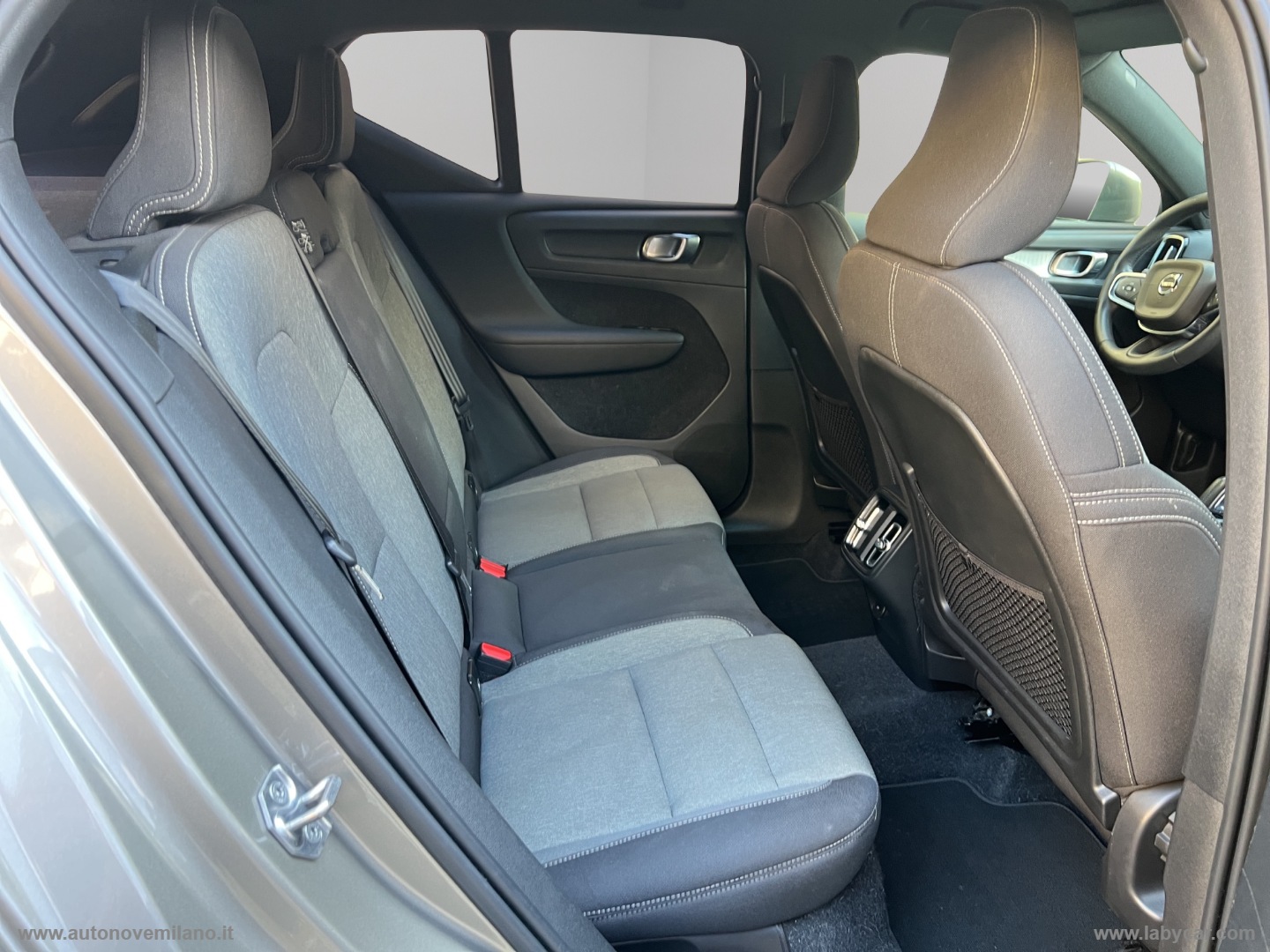 XC40 D3 Geartronic Momentum Pro - immagine 16