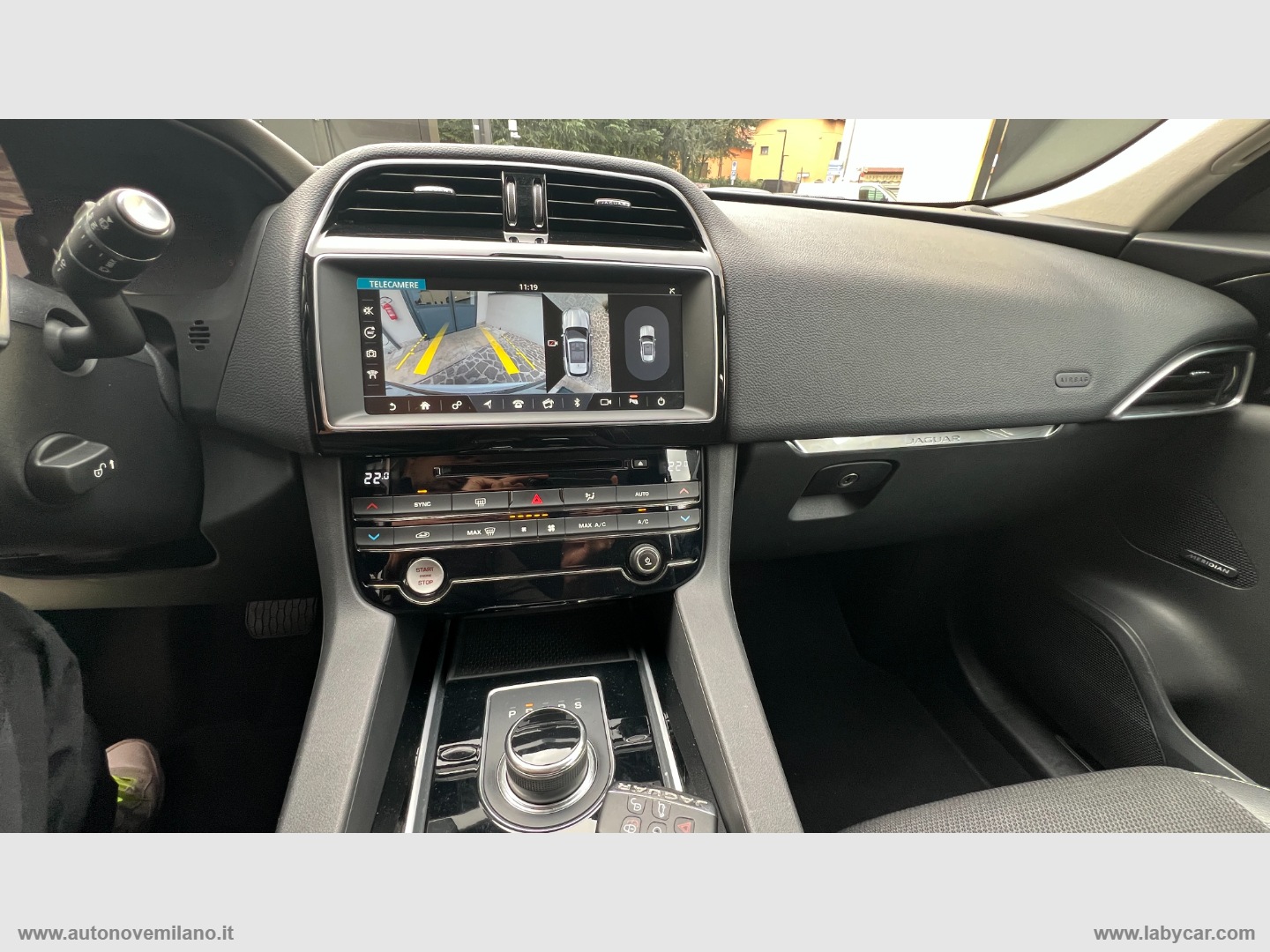 F-Pace 2.0 D 180 CV R-Sport FOTO REALE E PREZZO REALE - immagine 16