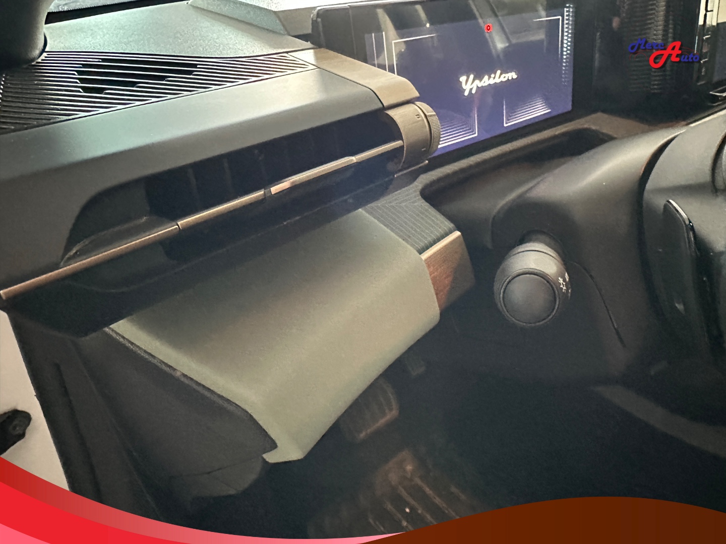 Ypsilon Hybrid e-DCT - immagine 16
