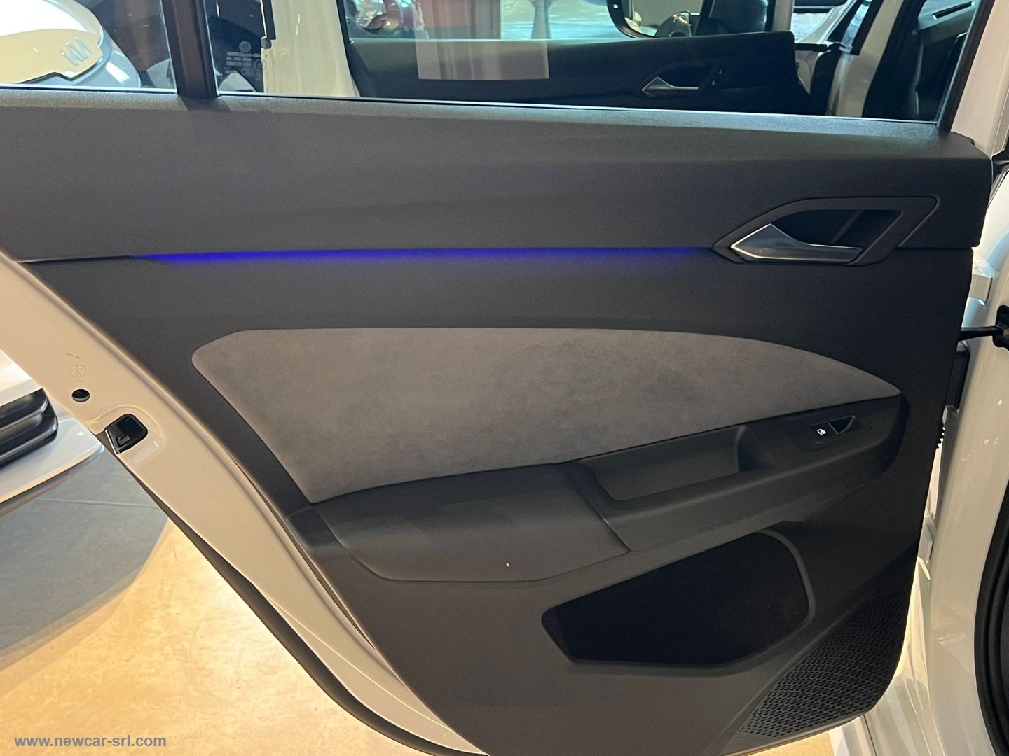 Golf 2.0 TSI R DSG 4Motion - immagine 16