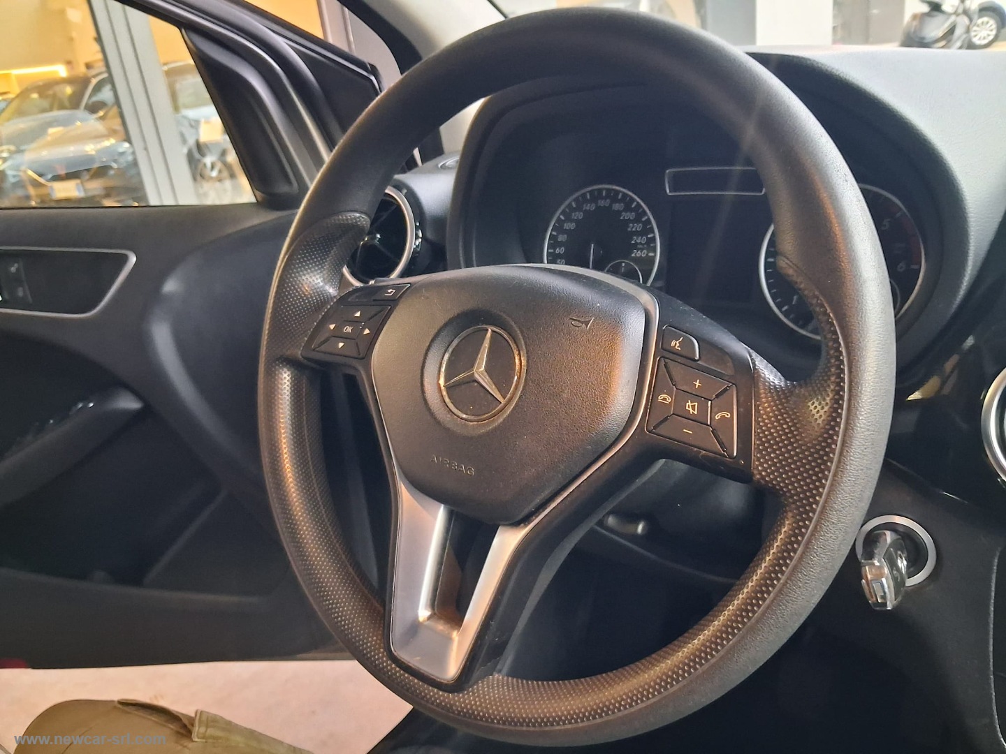 B 200 CDI Executive - immagine 16