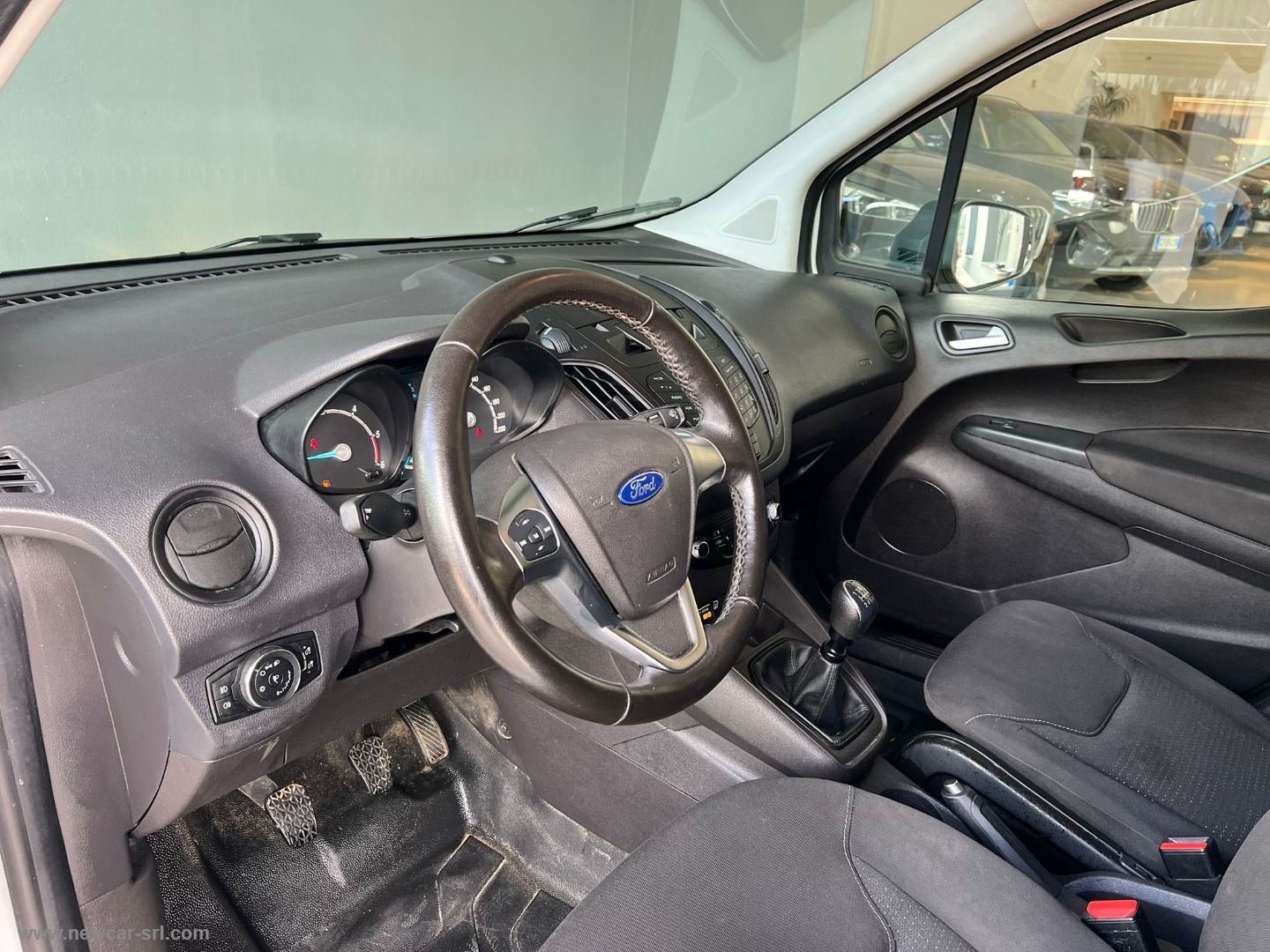 Transit Courier 1.5 TDCi 75CV Van Trend - immagine 16