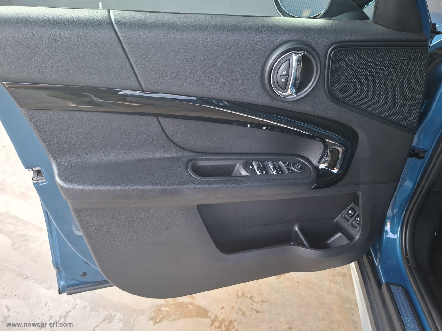 Mini Cooper SE Business Countryman ALL4 - immagine 16