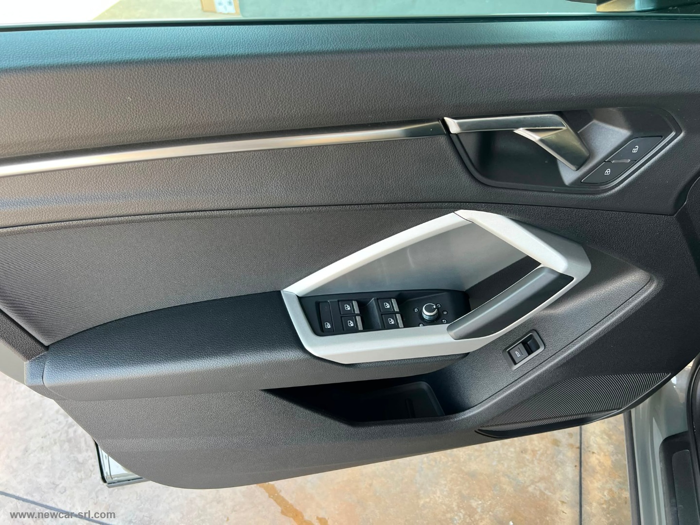 Q3 SPB 35 TDI S tronic Identity Black - immagine 16