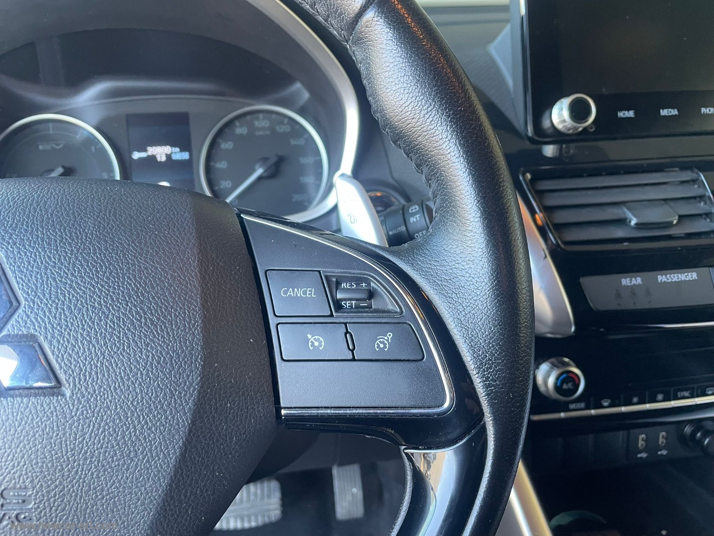Eclipse Cross 2.4 4WD PHEV Instyle SDA - immagine 16