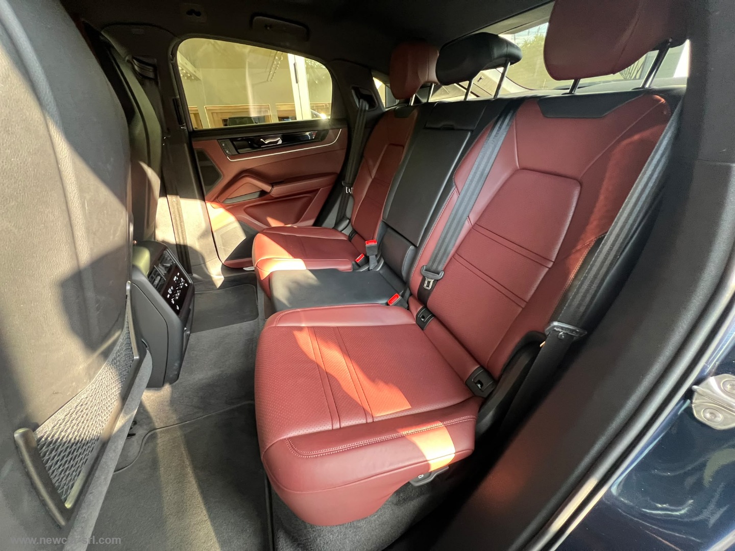 Cayenne Coupè 3.0 V6 - immagine 16