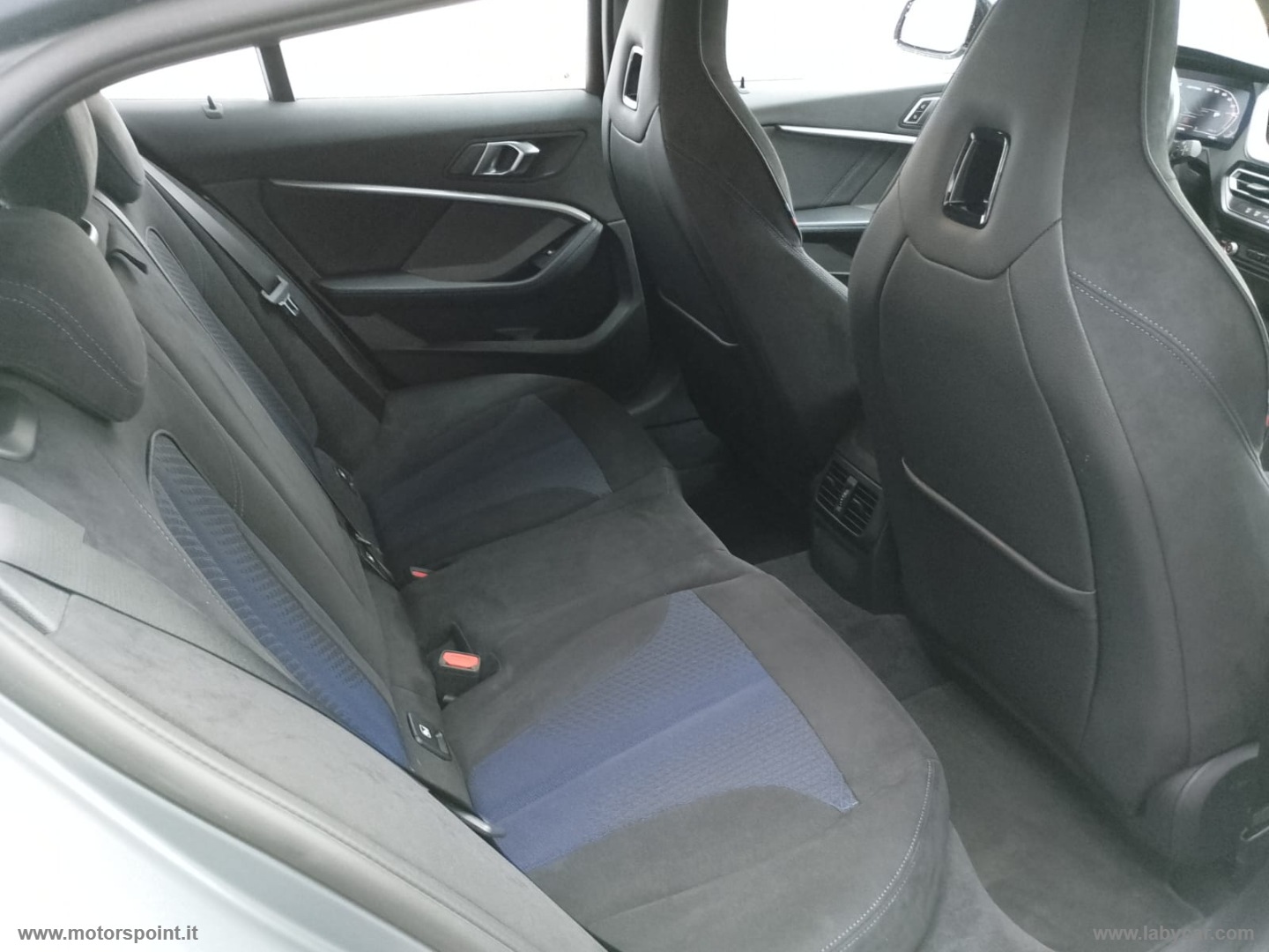 M 135i xDrive MSPORT - immagine 16