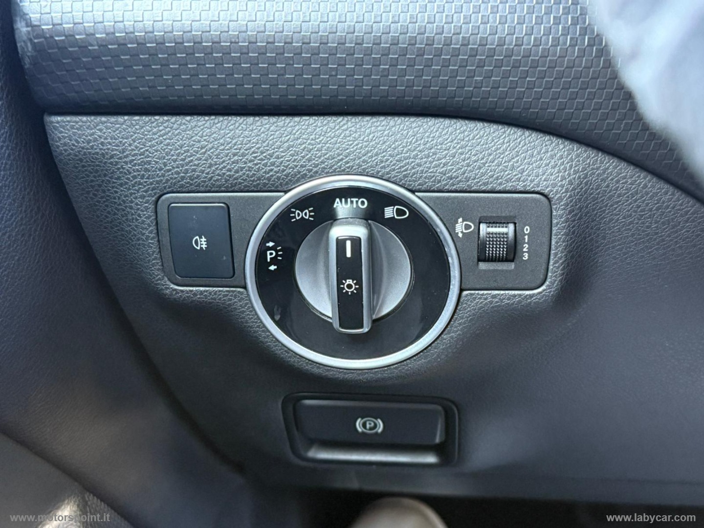 A 180 CDI BlueEFFICIENCY Aut. Sport - immagine 16