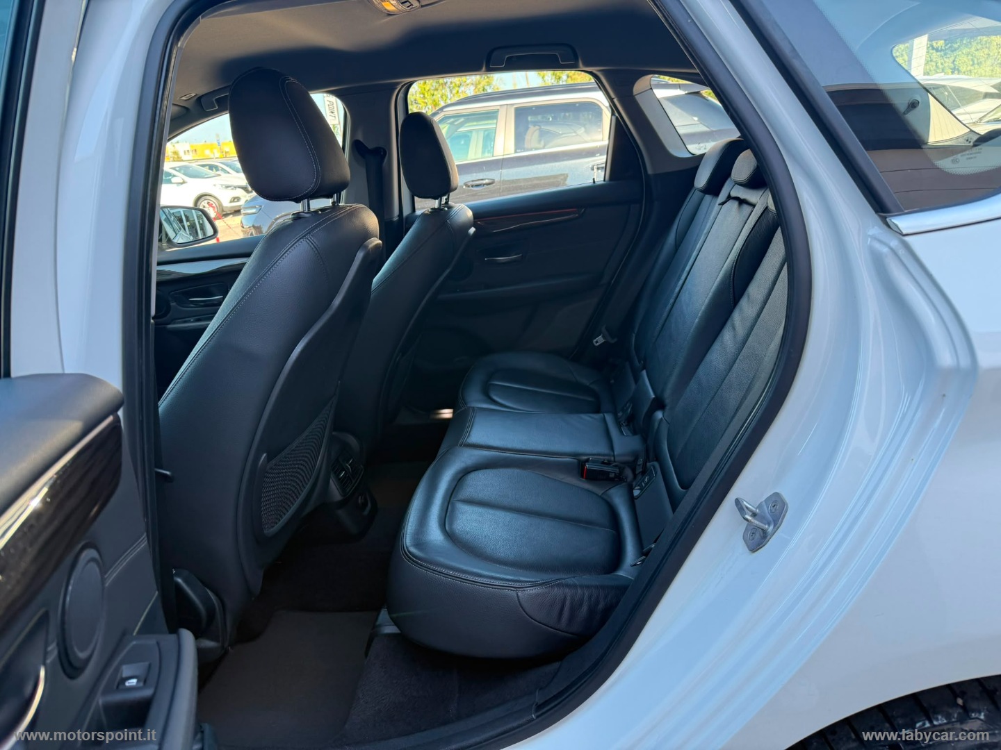 218d xDrive Active Tourer Luxury aut. - immagine 16